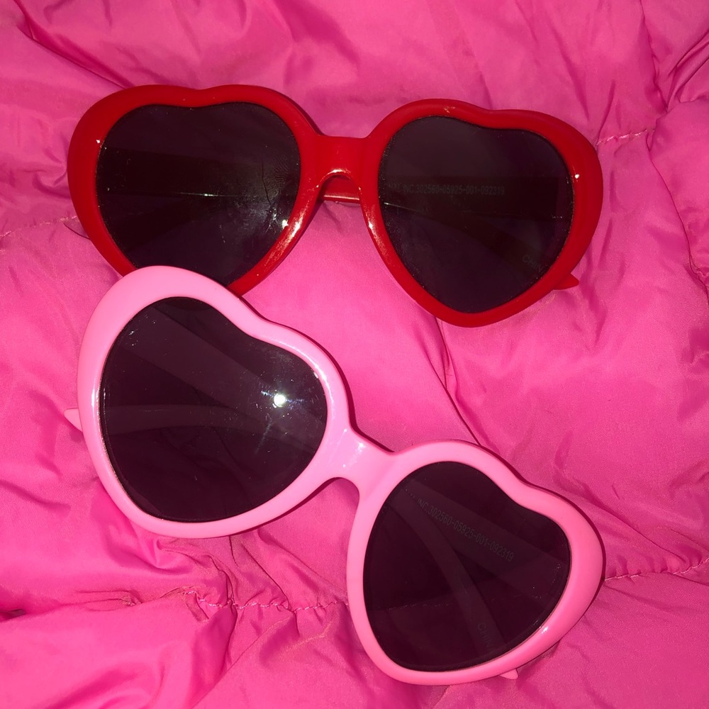 2 Pairs Heart Sunglasses